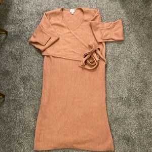 Isabel long sleeve maternity dress